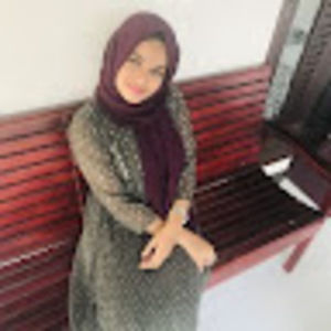 Meet your Posher, Najiba